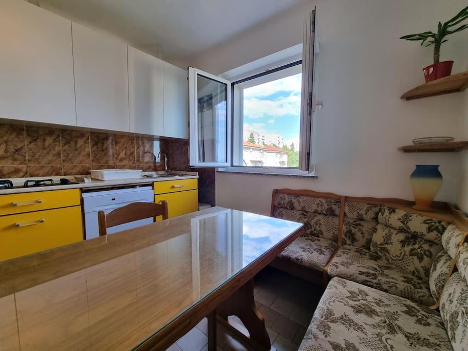 Apartman Luka Rijeka Eksteriør billede