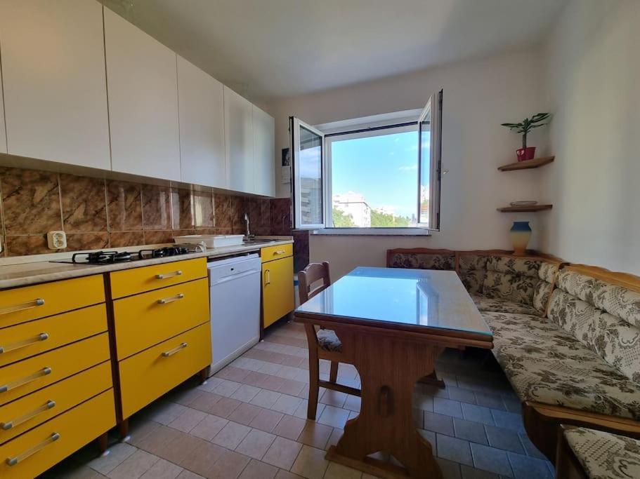 Apartman Luka Rijeka Eksteriør billede