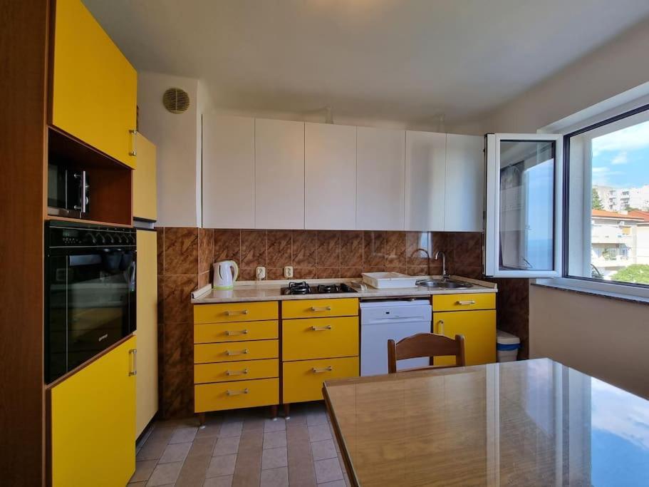 Apartman Luka Rijeka Eksteriør billede